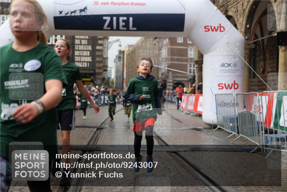 05.10.2025 - 20. swb-Marathon Bremen Yannick Fuchs http://msf.ph/oto/9243007 05.10.2025 15:20:27 Ziel  meine-sportfotos.de