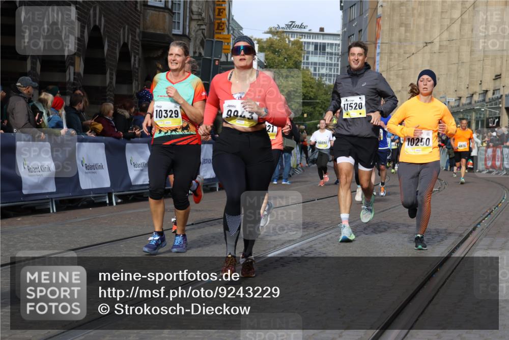 05.10.2025 - 20. swb-Marathon Bremen Strokosch-Dieckow http://msf.ph/oto/9243229 05.10.2025 10:57:43 Ziel 9372, 9585, 9943, 9979, 10219, 10225, 10250, 10329, 10341, 10555, 10890, 11457, 11520, 11521, 11564, 11575, 11731, 11744 meine-sportfotos.de