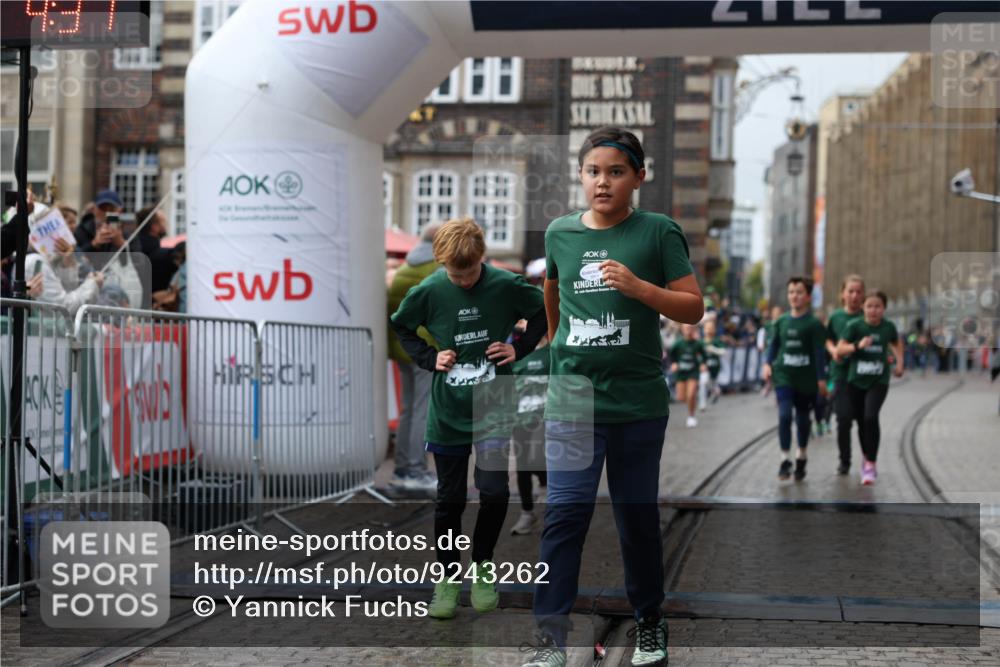 05.10.2025 - 20. swb-Marathon Bremen Yannick Fuchs http://msf.ph/oto/9243262 05.10.2025 15:20:33 Ziel  meine-sportfotos.de