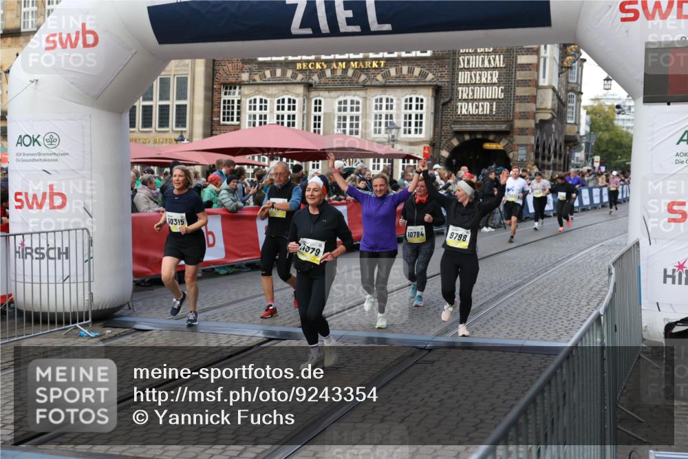 05.10.2025 - 20. swb-Marathon Bremen Yannick Fuchs http://msf.ph/oto/9243354 05.10.2025 11:09:18 Ziel 9632, 9798, 9815, 10315, 10784, 11379, 11437, 11674 meine-sportfotos.de