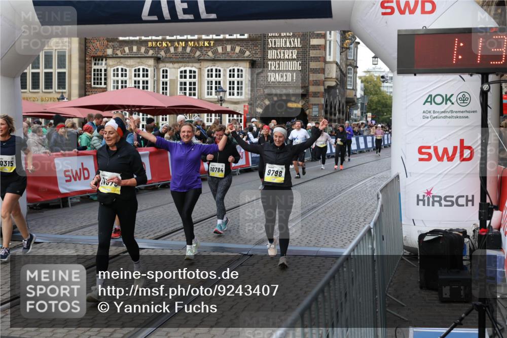 05.10.2025 - 20. swb-Marathon Bremen Yannick Fuchs http://msf.ph/oto/9243407 05.10.2025 11:09:18 Ziel 9632, 9798, 9815, 10315, 10784, 11379, 11437, 11674 meine-sportfotos.de