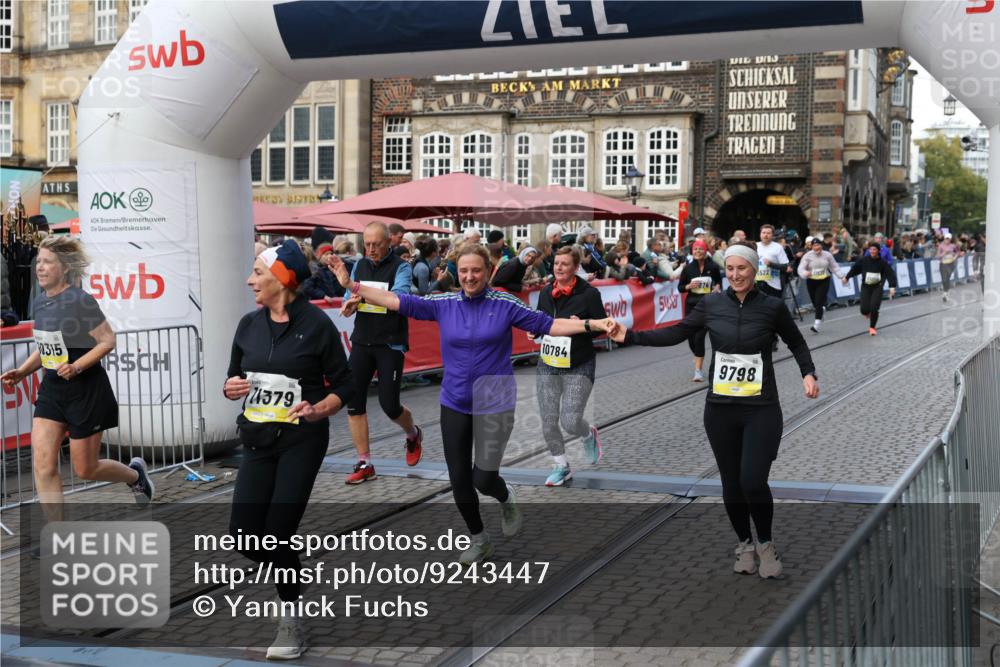 05.10.2025 - 20. swb-Marathon Bremen Yannick Fuchs http://msf.ph/oto/9243447 05.10.2025 11:09:19 Ziel 9632, 9798, 9815, 10315, 10784, 11379, 11437, 11674 meine-sportfotos.de