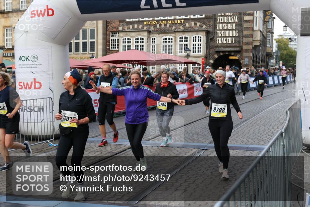 05.10.2025 - 20. swb-Marathon Bremen Yannick Fuchs http://msf.ph/oto/9243457 05.10.2025 11:09:19 Ziel 9632, 9798, 9815, 10315, 10784, 11379, 11437, 11674 meine-sportfotos.de