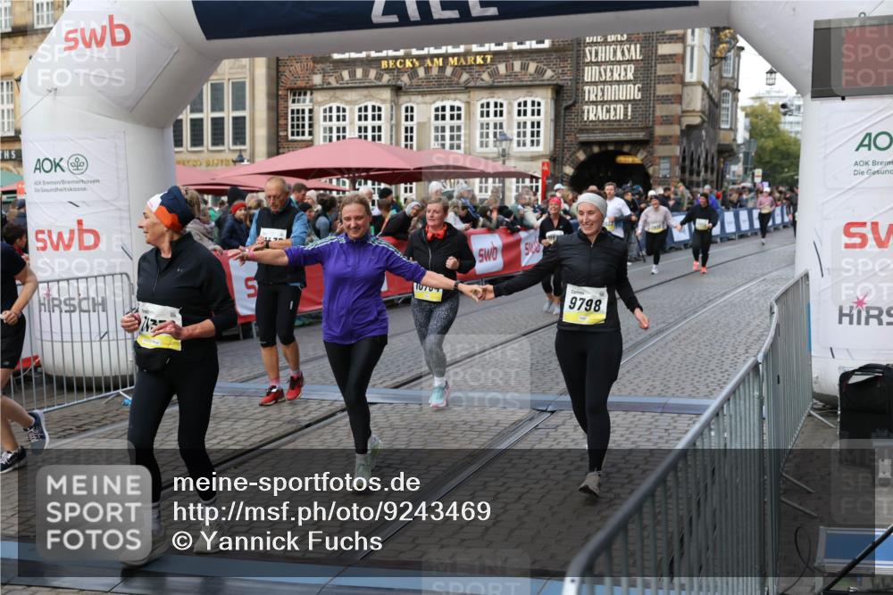 05.10.2025 - 20. swb-Marathon Bremen Yannick Fuchs http://msf.ph/oto/9243469 05.10.2025 11:09:19 Ziel 9632, 9798, 9815, 10315, 10784, 11379, 11437, 11674 meine-sportfotos.de