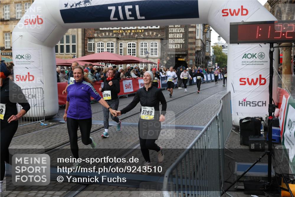 05.10.2025 - 20. swb-Marathon Bremen Yannick Fuchs http://msf.ph/oto/9243510 05.10.2025 11:09:19 Ziel 9632, 9798, 9815, 10315, 10784, 11379, 11437, 11674 meine-sportfotos.de