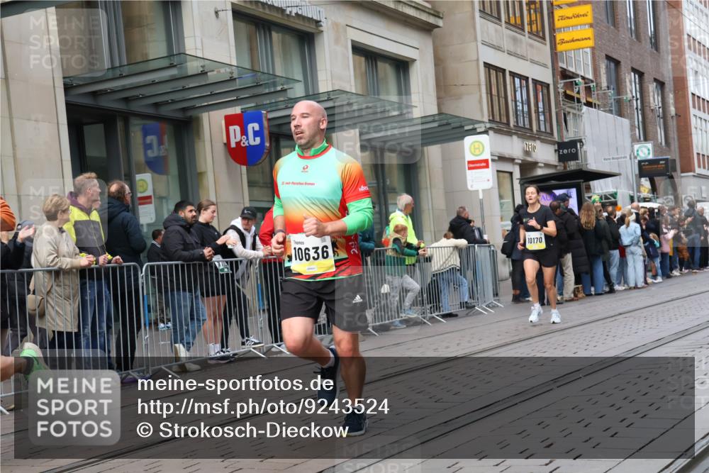 05.10.2025 - 20. swb-Marathon Bremen Strokosch-Dieckow http://msf.ph/oto/9243524 05.10.2025 10:49:22 Ziel 9218, 9369, 9452, 9626, 9627, 9696, 9761, 9889, 10159, 10170, 10346, 10636, 10712, 10726, 10781, 10873, 10888, 11091, 11579, 11692, 11749, 9218, 9369, 9452, 9626, 9627, 9696, 9761, 9889, 10159, 10170, 10346, 10636, 10712, 10726, 10781, 10873, 10888, 11091, 11579, 11692, 11749 meine-sportfotos.de