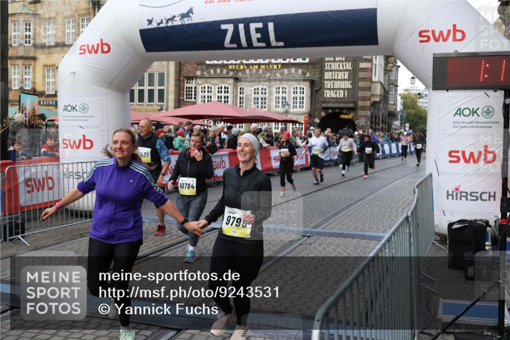 05.10.2025 - 20. swb-Marathon Bremen Yannick Fuchs http://msf.ph/oto/9243531 05.10.2025 11:09:20 Ziel 9632, 9798, 9815, 10315, 10522, 10784, 11056, 11379, 11437, 11530, 11674 meine-sportfotos.de