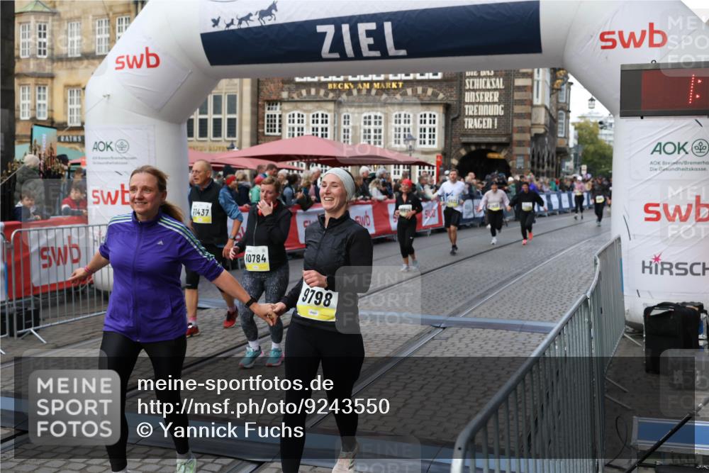 05.10.2025 - 20. swb-Marathon Bremen Yannick Fuchs http://msf.ph/oto/9243550 05.10.2025 11:09:20 Ziel 9632, 9798, 9815, 10315, 10522, 10784, 11056, 11379, 11437, 11530, 11674 meine-sportfotos.de