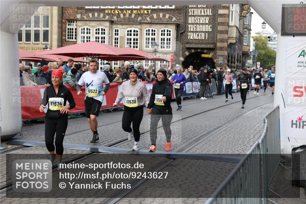 05.10.2025 - 20. swb-Marathon Bremen Yannick Fuchs http://msf.ph/oto/9243627 05.10.2025 11:09:23 Ziel 9798, 9815, 10295, 10315, 10522, 10784, 11056, 11379, 11437, 11530, 11674 meine-sportfotos.de