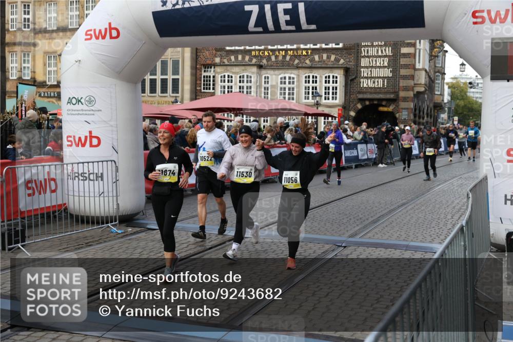 05.10.2025 - 20. swb-Marathon Bremen Yannick Fuchs http://msf.ph/oto/9243682 05.10.2025 11:09:23 Ziel 9798, 9815, 10295, 10315, 10522, 10784, 11056, 11379, 11437, 11530, 11674 meine-sportfotos.de
