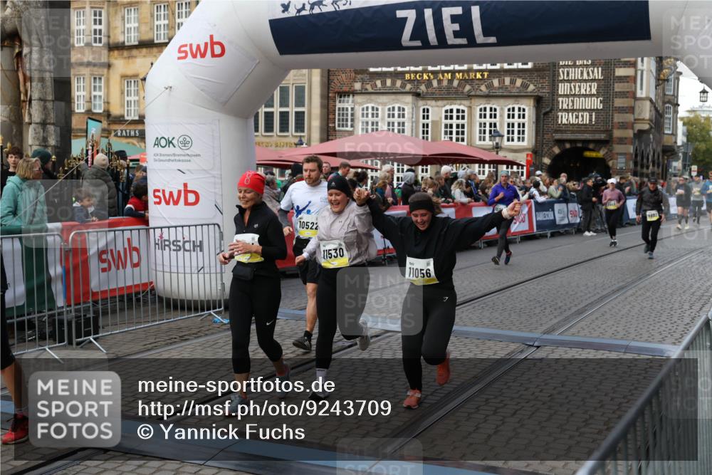 05.10.2025 - 20. swb-Marathon Bremen Yannick Fuchs http://msf.ph/oto/9243709 05.10.2025 11:09:24 Ziel 9798, 9815, 10295, 10315, 10522, 10784, 11056, 11379, 11437, 11530, 11674 meine-sportfotos.de