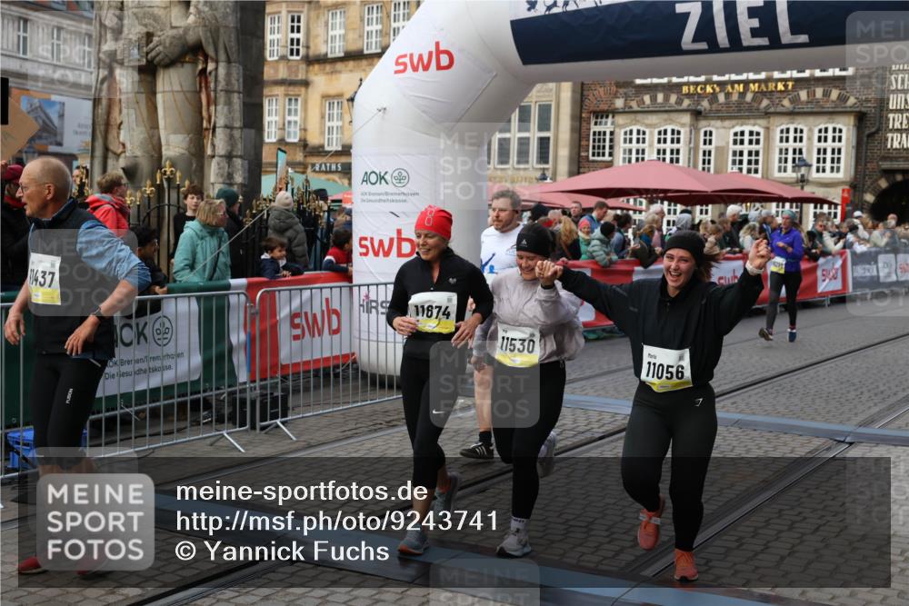 05.10.2025 - 20. swb-Marathon Bremen Yannick Fuchs http://msf.ph/oto/9243741 05.10.2025 11:09:24 Ziel 9798, 9815, 10295, 10315, 10522, 10784, 11056, 11379, 11437, 11530, 11674 meine-sportfotos.de