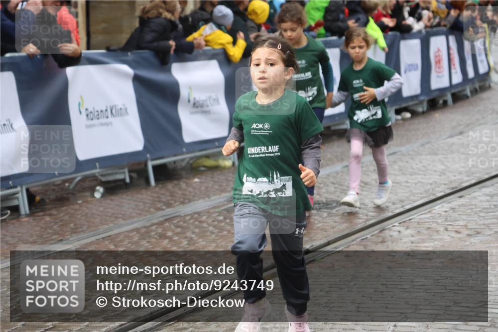 05.10.2025 - 20. swb-Marathon Bremen Strokosch-Dieckow http://msf.ph/oto/9243749 05.10.2025 15:23:00 Ziel  meine-sportfotos.de