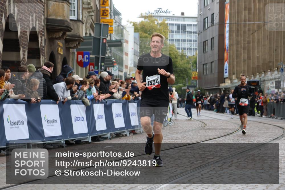 05.10.2025 - 20. swb-Marathon Bremen Strokosch-Dieckow http://msf.ph/oto/9243819 05.10.2025 12:45:12 Ziel 1155, 1334 meine-sportfotos.de