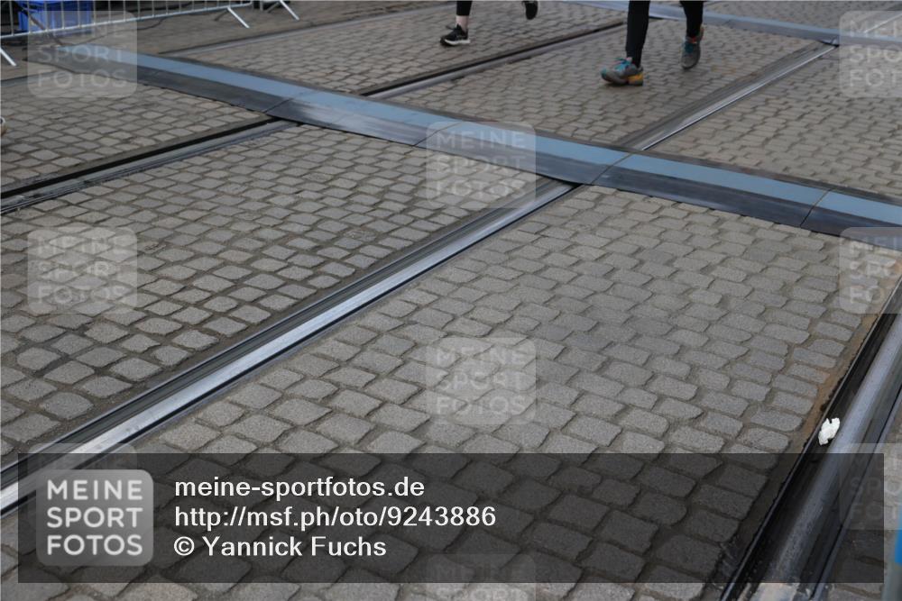 05.10.2025 - 20. swb-Marathon Bremen Yannick Fuchs http://msf.ph/oto/9243886 05.10.2025 11:09:29 Ziel 9848, 9892, 10214, 10295, 10522, 11037, 11056, 11218, 11530 meine-sportfotos.de