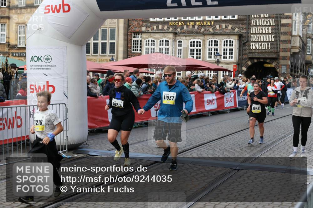 05.10.2025 - 20. swb-Marathon Bremen Yannick Fuchs http://msf.ph/oto/9244035 05.10.2025 11:09:33 Ziel 9002, 9493, 9649, 9848, 9892, 9945, 10214, 10295, 11037, 11218 meine-sportfotos.de