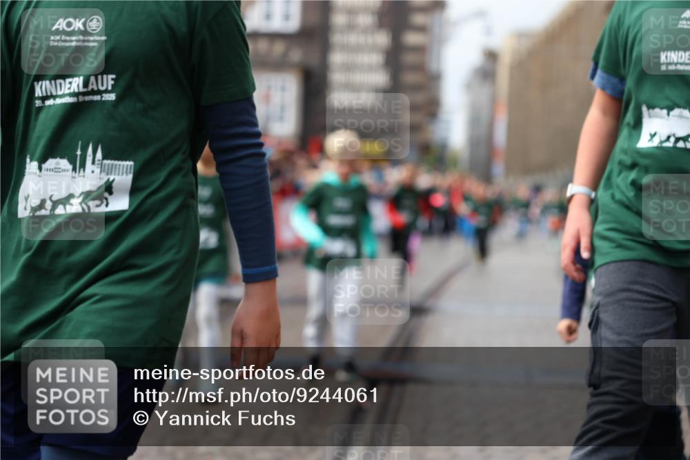 05.10.2025 - 20. swb-Marathon Bremen Yannick Fuchs http://msf.ph/oto/9244061 05.10.2025 15:20:42 Ziel  meine-sportfotos.de