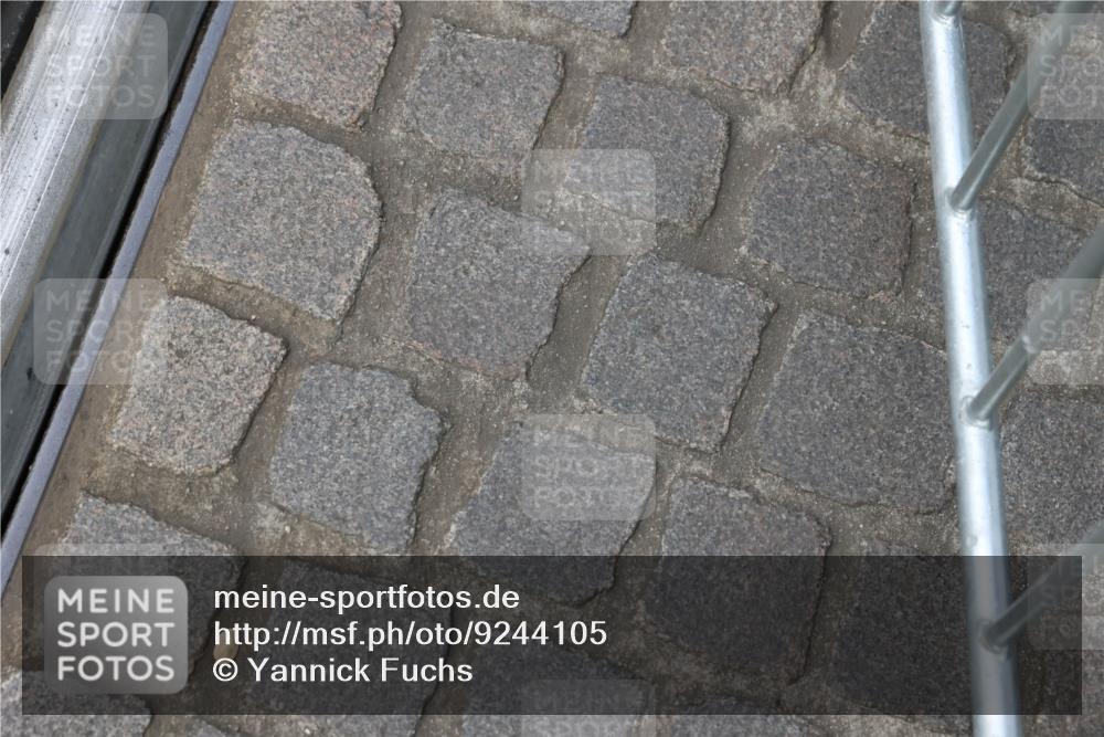 05.10.2025 - 20. swb-Marathon Bremen Yannick Fuchs http://msf.ph/oto/9244105 05.10.2025 11:10:54 Ziel 9572, 9804, 9984, 10399, 10665, 10861, 10962, 11157, 11161 meine-sportfotos.de