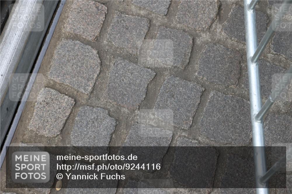 05.10.2025 - 20. swb-Marathon Bremen Yannick Fuchs http://msf.ph/oto/9244116 05.10.2025 11:10:55 Ziel 9572, 9804, 9984, 10399, 10665, 10861, 10962, 11157, 11161 meine-sportfotos.de