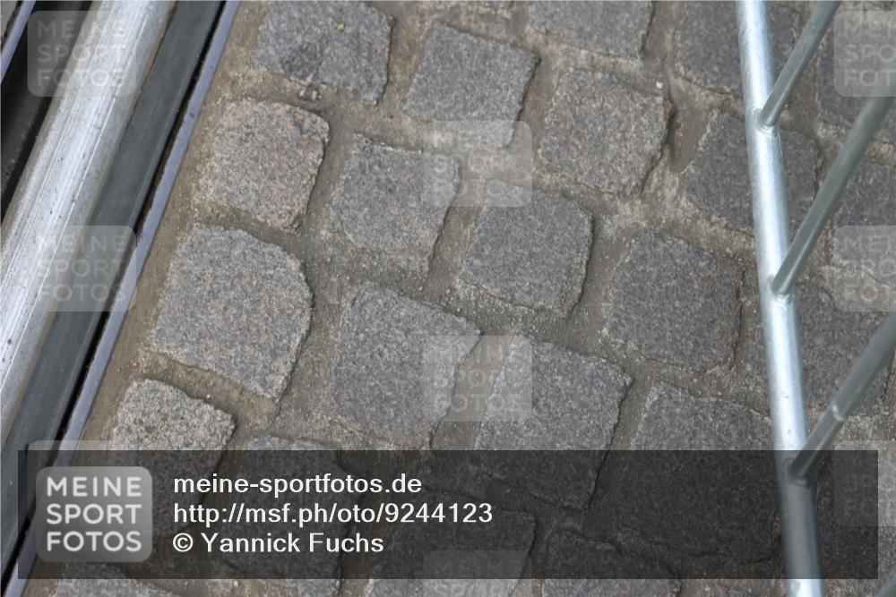 05.10.2025 - 20. swb-Marathon Bremen Yannick Fuchs http://msf.ph/oto/9244123 05.10.2025 11:10:55 Ziel 9572, 9804, 9984, 10399, 10665, 10861, 10962, 11157, 11161 meine-sportfotos.de