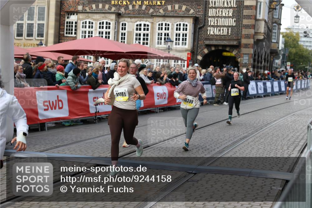 05.10.2025 - 20. swb-Marathon Bremen Yannick Fuchs http://msf.ph/oto/9244158 05.10.2025 11:10:57 Ziel 9804, 9984, 10399, 10861, 10962, 11157, 11161, 11318, 11544 meine-sportfotos.de