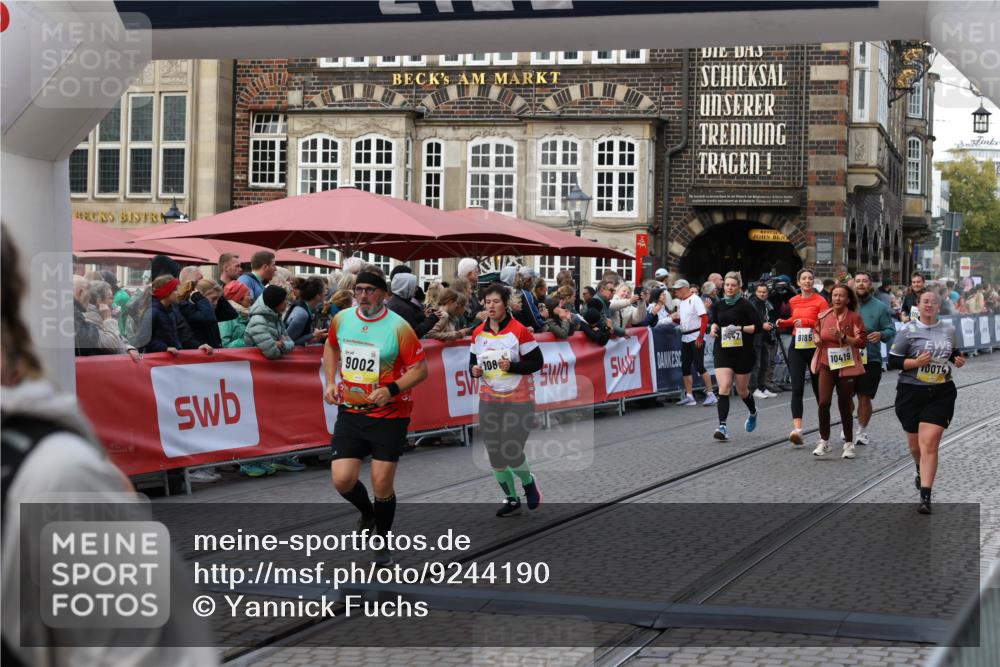 05.10.2025 - 20. swb-Marathon Bremen Yannick Fuchs http://msf.ph/oto/9244190 05.10.2025 11:09:36 Ziel 9002, 9185, 9493, 9649, 9945, 10074, 10214, 10419, 10865, 11037, 11218, 11447, 11614 meine-sportfotos.de