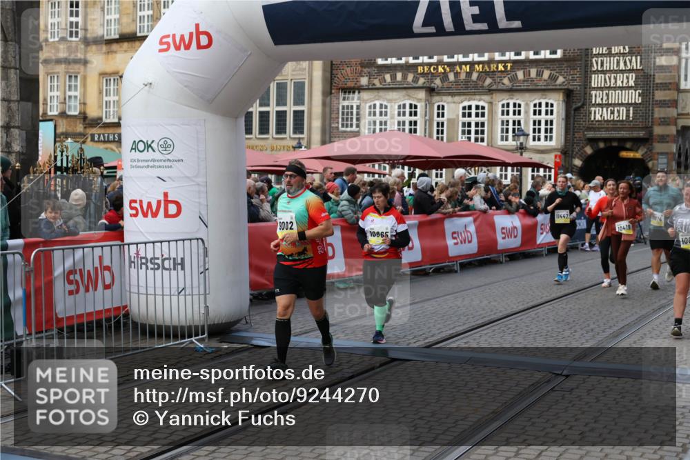 05.10.2025 - 20. swb-Marathon Bremen Yannick Fuchs http://msf.ph/oto/9244270 05.10.2025 11:09:37 Ziel 9002, 9185, 9493, 9649, 9945, 10074, 10214, 10419, 10865, 11037, 11218, 11447, 11614 meine-sportfotos.de