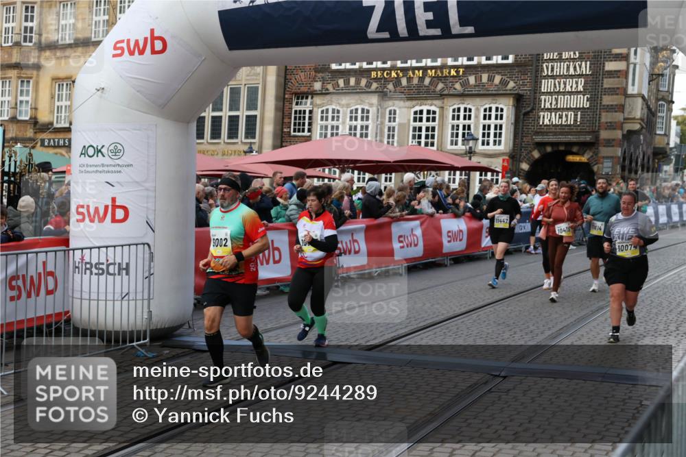 05.10.2025 - 20. swb-Marathon Bremen Yannick Fuchs http://msf.ph/oto/9244289 05.10.2025 11:09:37 Ziel 9002, 9185, 9493, 9649, 9945, 10074, 10214, 10419, 10865, 11037, 11218, 11447, 11614 meine-sportfotos.de