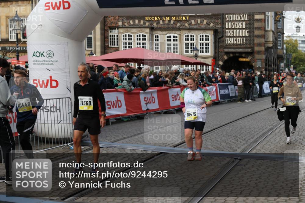 05.10.2025 - 20. swb-Marathon Bremen Yannick Fuchs http://msf.ph/oto/9244295 05.10.2025 11:11:10 Ziel 9664, 10415, 11395, 11560 meine-sportfotos.de