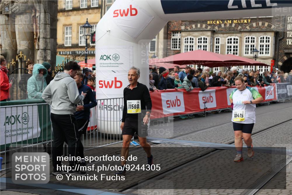 05.10.2025 - 20. swb-Marathon Bremen Yannick Fuchs http://msf.ph/oto/9244305 05.10.2025 11:11:10 Ziel 9664, 10415, 11395, 11560 meine-sportfotos.de