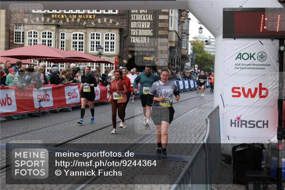 05.10.2025 - 20. swb-Marathon Bremen Yannick Fuchs http://msf.ph/oto/9244364 05.10.2025 11:09:38 Ziel 9002, 9185, 9493, 9649, 9945, 10074, 10214, 10419, 10865, 11037, 11218, 11447, 11526, 11614 meine-sportfotos.de