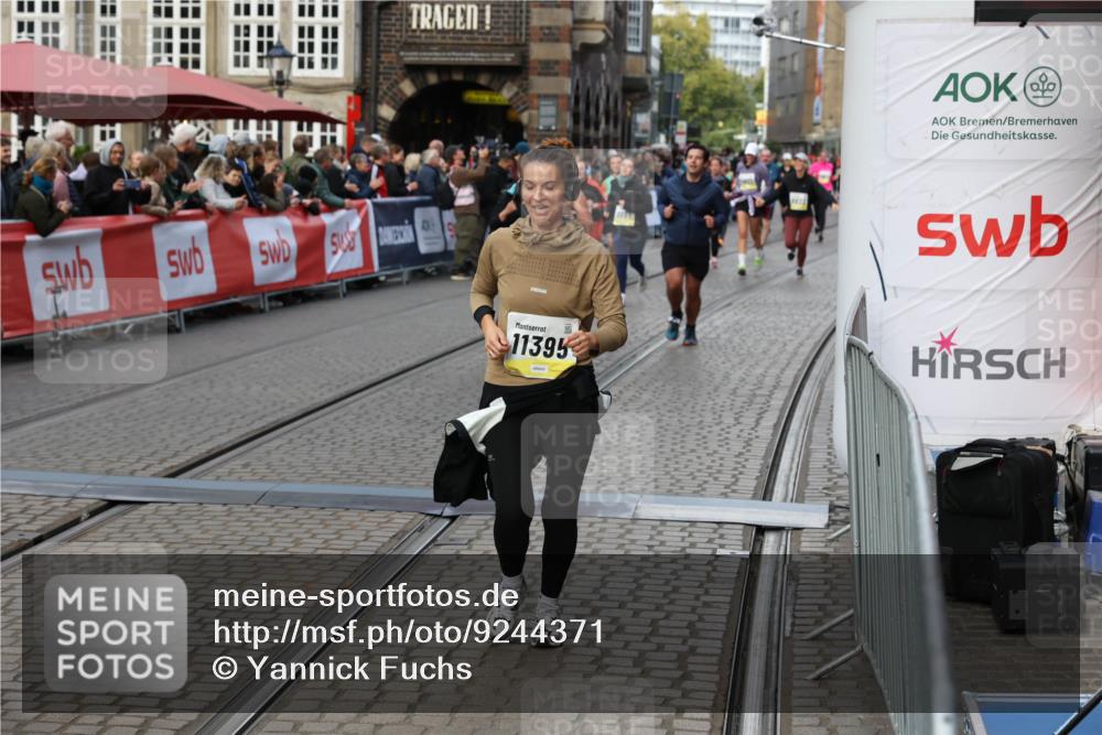 05.10.2025 - 20. swb-Marathon Bremen Yannick Fuchs http://msf.ph/oto/9244371 05.10.2025 11:11:12 Ziel 9664, 9948, 10415, 11257, 11395, 11560 meine-sportfotos.de