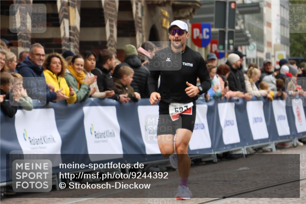 05.10.2025 - 20. swb-Marathon Bremen Strokosch-Dieckow http://msf.ph/oto/9244392 05.10.2025 12:45:26 Ziel 593 meine-sportfotos.de