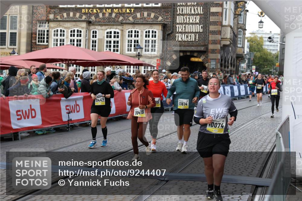 05.10.2025 - 20. swb-Marathon Bremen Yannick Fuchs http://msf.ph/oto/9244407 05.10.2025 11:09:38 Ziel 9002, 9185, 9493, 9649, 9945, 10074, 10214, 10419, 10865, 11037, 11218, 11447, 11526, 11614 meine-sportfotos.de
