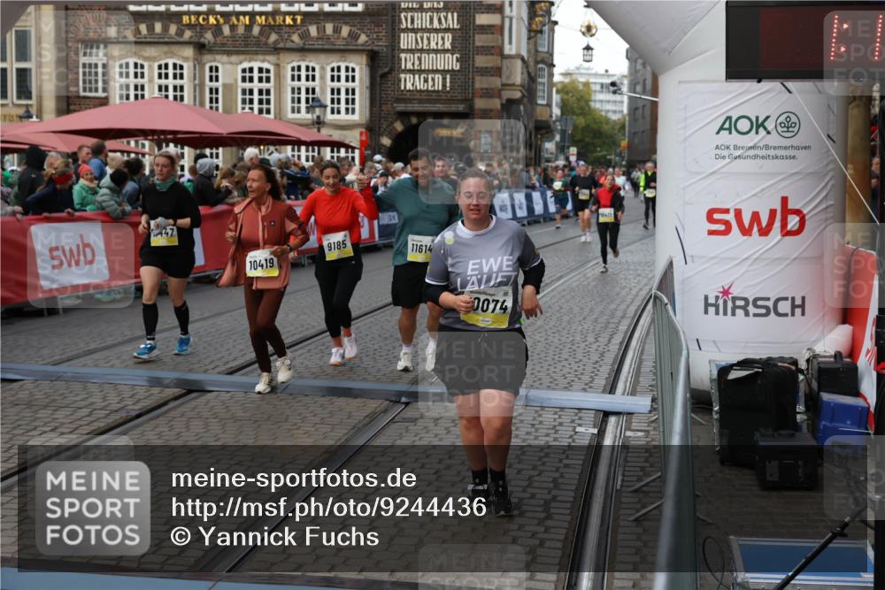 05.10.2025 - 20. swb-Marathon Bremen Yannick Fuchs http://msf.ph/oto/9244436 05.10.2025 11:09:39 Ziel 9002, 9185, 9493, 9649, 9945, 10074, 10214, 10417, 10419, 10865, 11037, 11447, 11526, 11614 meine-sportfotos.de
