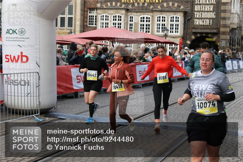 05.10.2025 - 20. swb-Marathon Bremen Yannick Fuchs http://msf.ph/oto/9244480 05.10.2025 11:09:40 Ziel 9002, 9185, 9493, 9649, 9945, 10074, 10417, 10419, 10865, 10943, 11447, 11526, 11614 meine-sportfotos.de