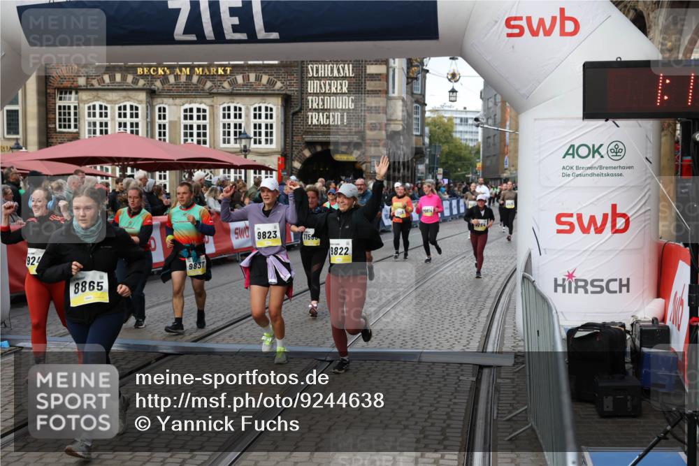 05.10.2025 - 20. swb-Marathon Bremen Yannick Fuchs http://msf.ph/oto/9244638 05.10.2025 11:11:18 Ziel 8865, 9245, 9264, 9273, 9664, 9822, 9823, 9836, 9837, 9948, 10614, 11257, 11580 meine-sportfotos.de