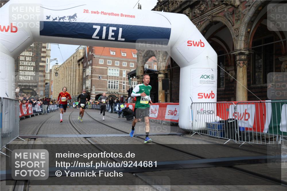 05.10.2025 - 20. swb-Marathon Bremen Yannick Fuchs http://msf.ph/oto/9244681 05.10.2025 10:42:19 Ziel 8187, 9364, 9504, 10838, 11217, 11422 meine-sportfotos.de