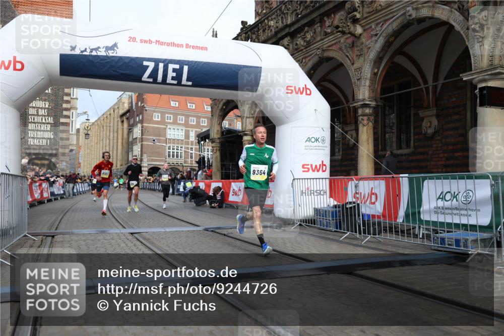 05.10.2025 - 20. swb-Marathon Bremen Yannick Fuchs http://msf.ph/oto/9244726 05.10.2025 10:42:19 Ziel 8187, 9364, 9504, 10838, 11217, 11422 meine-sportfotos.de