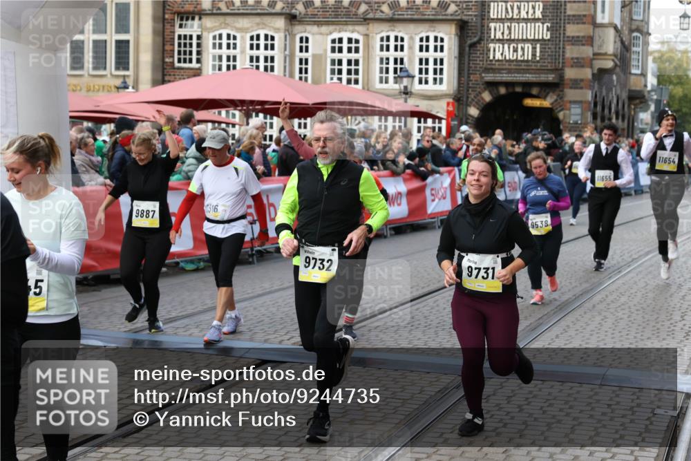 05.10.2025 - 20. swb-Marathon Bremen Yannick Fuchs http://msf.ph/oto/9244735 05.10.2025 11:09:49 Ziel 9001, 9538, 9731, 9732, 9887, 10245, 10316, 10412, 10417, 10672, 10881, 10886, 10943, 11407, 11654, 11655, 11664 meine-sportfotos.de