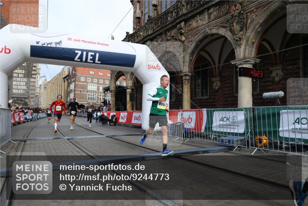 05.10.2025 - 20. swb-Marathon Bremen Yannick Fuchs http://msf.ph/oto/9244773 05.10.2025 10:42:19 Ziel 8187, 9364, 9504, 10838, 11217, 11422 meine-sportfotos.de