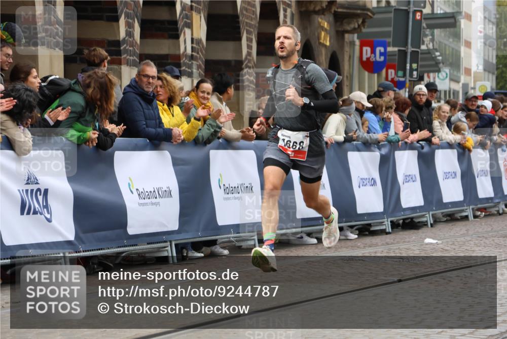 05.10.2025 - 20. swb-Marathon Bremen Strokosch-Dieckow http://msf.ph/oto/9244787 05.10.2025 12:46:09 Ziel 758, 1303, 1668 meine-sportfotos.de