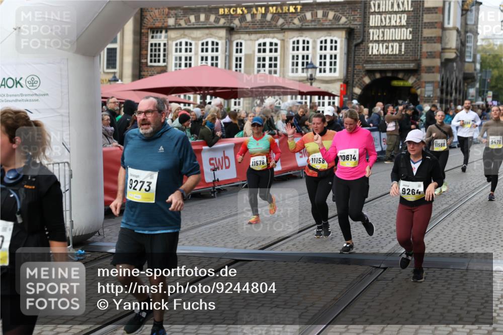 05.10.2025 - 20. swb-Marathon Bremen Yannick Fuchs http://msf.ph/oto/9244804 05.10.2025 11:11:22 Ziel 8865, 9245, 9264, 9273, 9479, 9822, 9823, 9836, 9837, 10183, 10614, 11158, 11568, 11578, 11580 meine-sportfotos.de