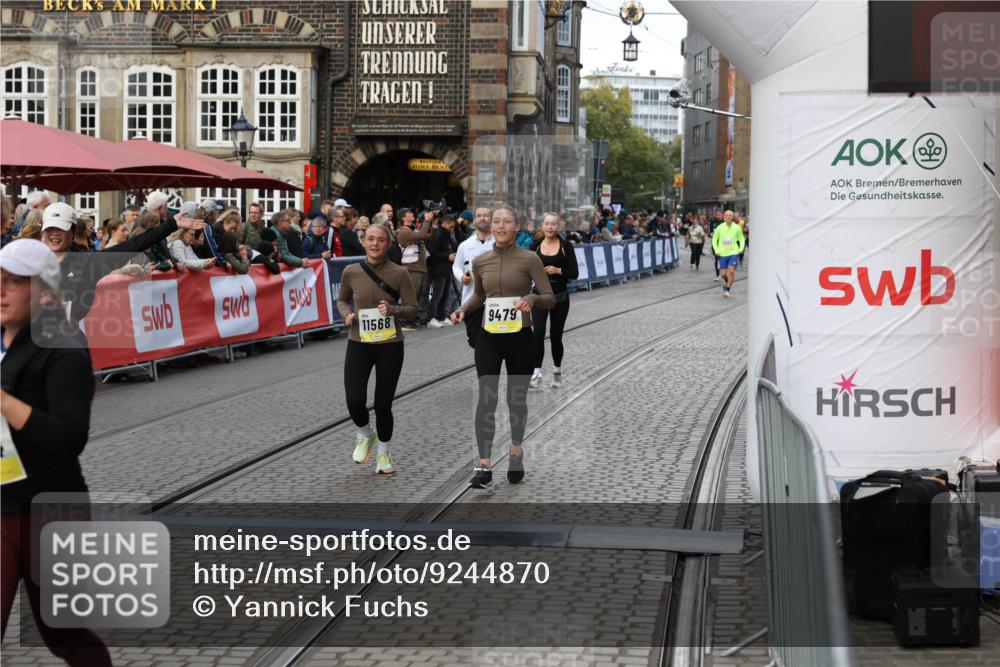 05.10.2025 - 20. swb-Marathon Bremen Yannick Fuchs http://msf.ph/oto/9244870 05.10.2025 11:11:23 Ziel 8865, 9011, 9245, 9264, 9273, 9386, 9479, 9822, 9823, 9836, 9837, 10183, 10614, 11158, 11568, 11578, 11580 meine-sportfotos.de