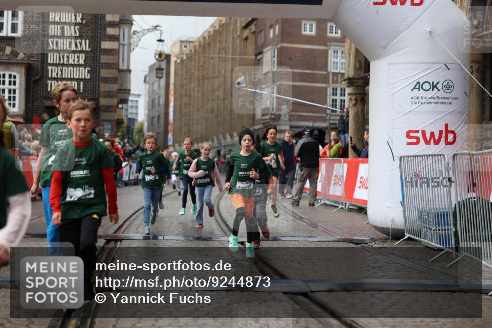 05.10.2025 - 20. swb-Marathon Bremen Yannick Fuchs http://msf.ph/oto/9244873 05.10.2025 15:20:48 Ziel  meine-sportfotos.de