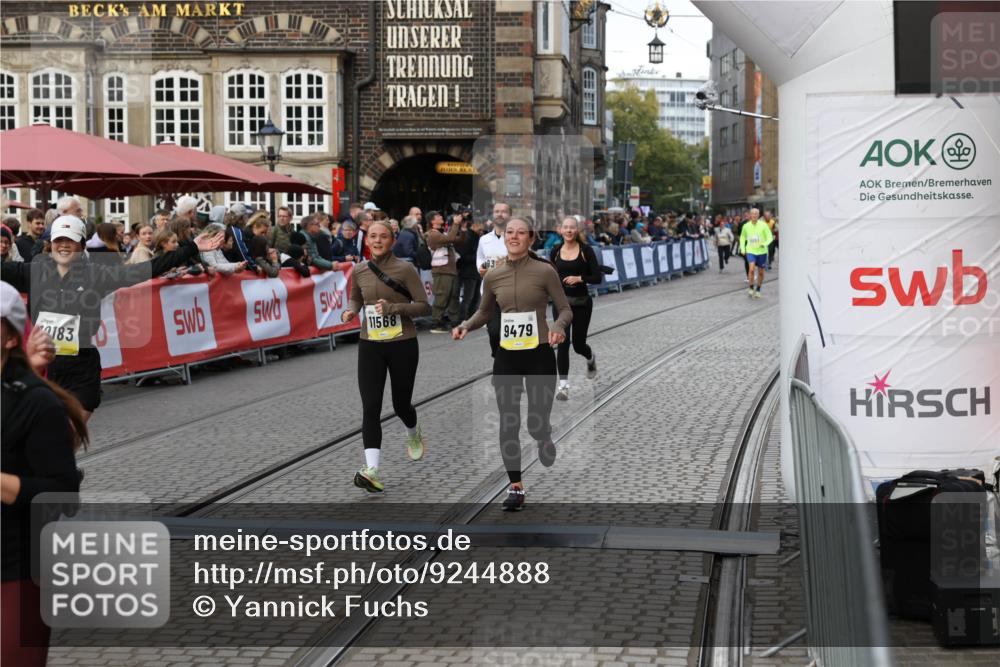05.10.2025 - 20. swb-Marathon Bremen Yannick Fuchs http://msf.ph/oto/9244888 05.10.2025 11:11:24 Ziel 9011, 9245, 9264, 9273, 9386, 9479, 9822, 9823, 9836, 9837, 10183, 10614, 11158, 11568, 11578, 11580 meine-sportfotos.de