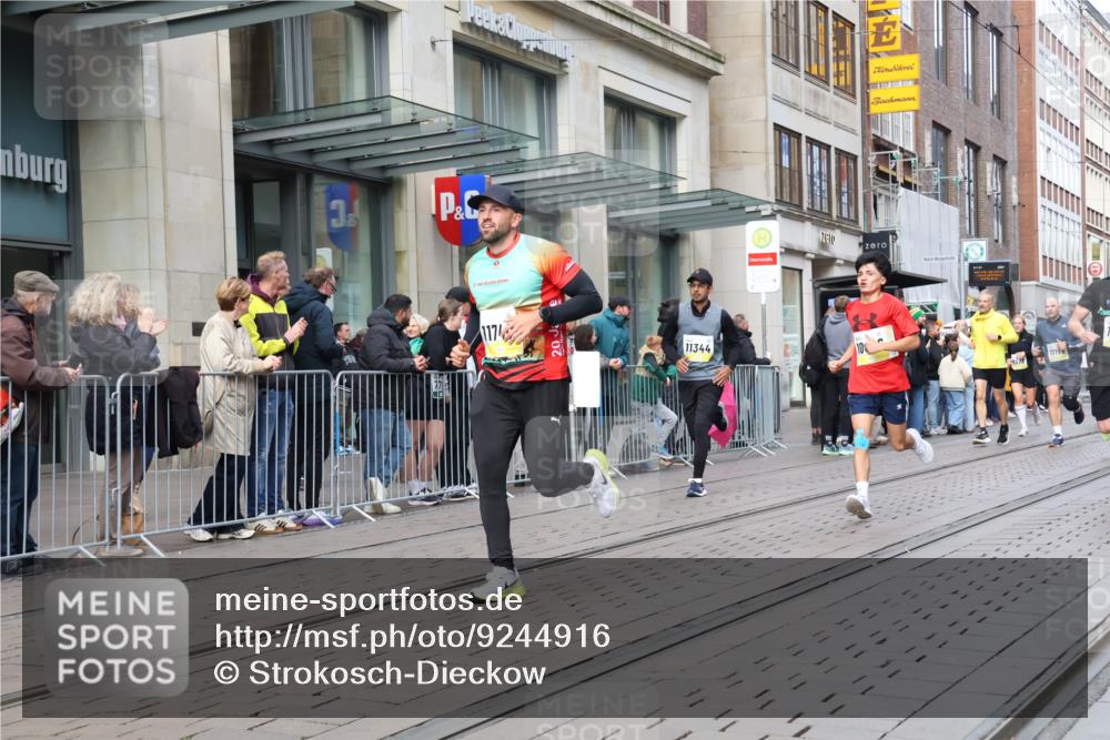 05.10.2025 - 20. swb-Marathon Bremen Strokosch-Dieckow http://msf.ph/oto/9244916 05.10.2025 10:50:14 Ziel 8866, 9230, 9267, 9299, 9337, 9578, 9658, 9740, 9742, 9832, 9969, 9986, 10043, 10066, 10199, 10251, 10279, 10479, 10537, 10638, 10923, 11022, 11062, 11239, 11241, 11254, 11298, 11344, 11451, 11460, 11466, 11531, 11543, 11660, 11661, 11740, 8866, 9230, 9267, 9299, 9337, 9578, 9658, 9740, 9742, 9832, 9969, 9986, 10043, 10066, 10199, 10251, 10537, 10638, 10923, 11022, 11062, 11239, 11241, 11254, 11298, 11344, 11460, 11466, 11531, 11660, 11740 meine-sportfotos.de