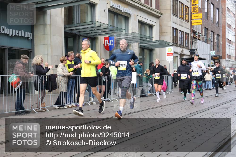05.10.2025 - 20. swb-Marathon Bremen Strokosch-Dieckow http://msf.ph/oto/9245014 05.10.2025 10:50:18 Ziel 7733, 9230, 9251, 9267, 9277, 9299, 9337, 9578, 9658, 9715, 9742, 9832, 9888, 9969, 9975, 9986, 10043, 10066, 10199, 10224, 10251, 10279, 10479, 10638, 10689, 11062, 11239, 11241, 11254, 11298, 11344, 11451, 11466, 11531, 11543, 11660, 11661, 11740, 7733, 9230, 9251, 9267, 9277, 9299, 9337, 9578, 9658, 9715, 9742, 9832, 9888, 9969, 9975, 9986, 10043, 10066, 10199, 10224, 10251, 10638, 11062, 11239, 11241, 11254, 11298, 11344, 11466, 11531, 11660, 11740 meine-sportfotos.de