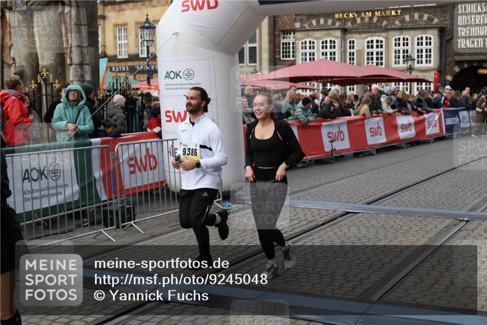 05.10.2025 - 20. swb-Marathon Bremen Yannick Fuchs http://msf.ph/oto/9245048 05.10.2025 11:11:27 Ziel 9011, 9264, 9273, 9386, 9479, 10183, 10614, 11158, 11568, 11578 meine-sportfotos.de