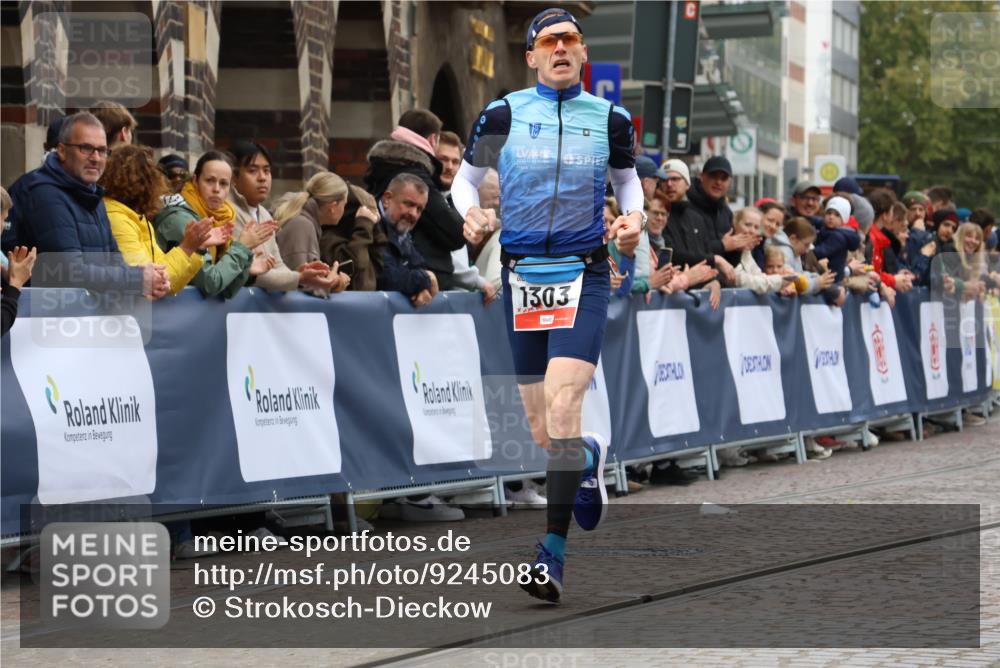 05.10.2025 - 20. swb-Marathon Bremen Strokosch-Dieckow http://msf.ph/oto/9245083 05.10.2025 12:46:17 Ziel 1303 meine-sportfotos.de